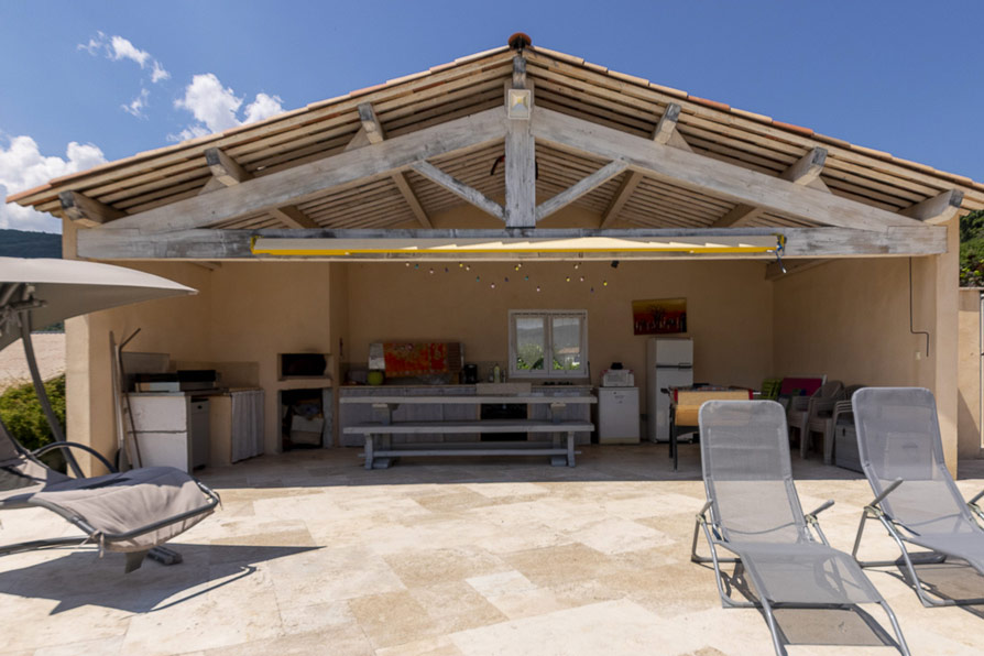Cuisine d'été Provence Lesean Villa Location